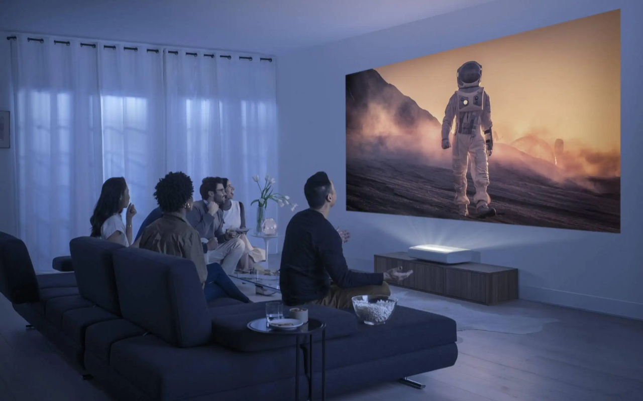 美丽艺术作品!智能星空投影灯给画廊带来令人惊叹的展示效果 美丽艺术作品!智能星空投影灯给画廊带来令人惊叹的展示效果